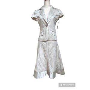 H&M Ivory wrinkle effect lady skirt suit, NWT